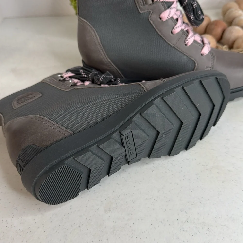 Sorel Women’s Evie II NW Lace Bootie – Quarry, Grill Size 7.5